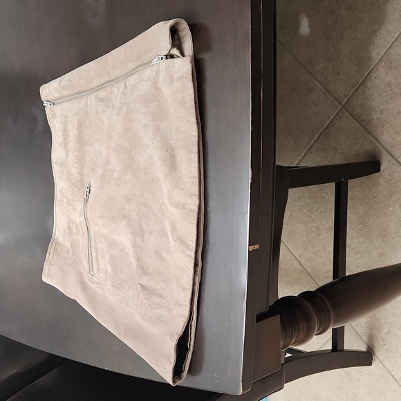 BLANK NYC Suede Skirt - Picture 2 of 12